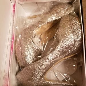 Silver-Glitter Shoes
